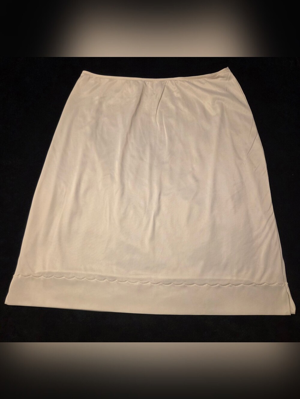 EUVC VTG Mid Century Sears Thick "The Doesn't Slip" Half Knee Length Slip Large